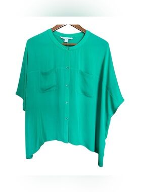 Diane Von Furstenberg Green Button-Front Blouse Womans Small Oversized 100% Silk